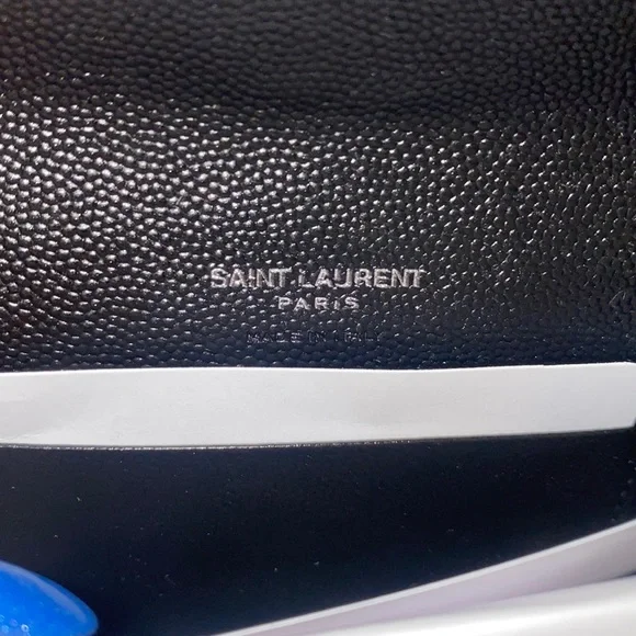 NWT Saint Laurent Monogramme Card Case V Flap - Picture 9 of 16